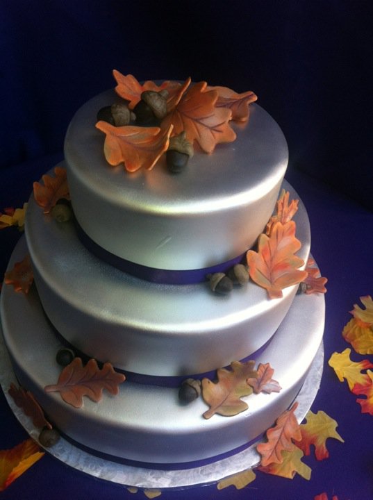 leaves wedding cake nashville
